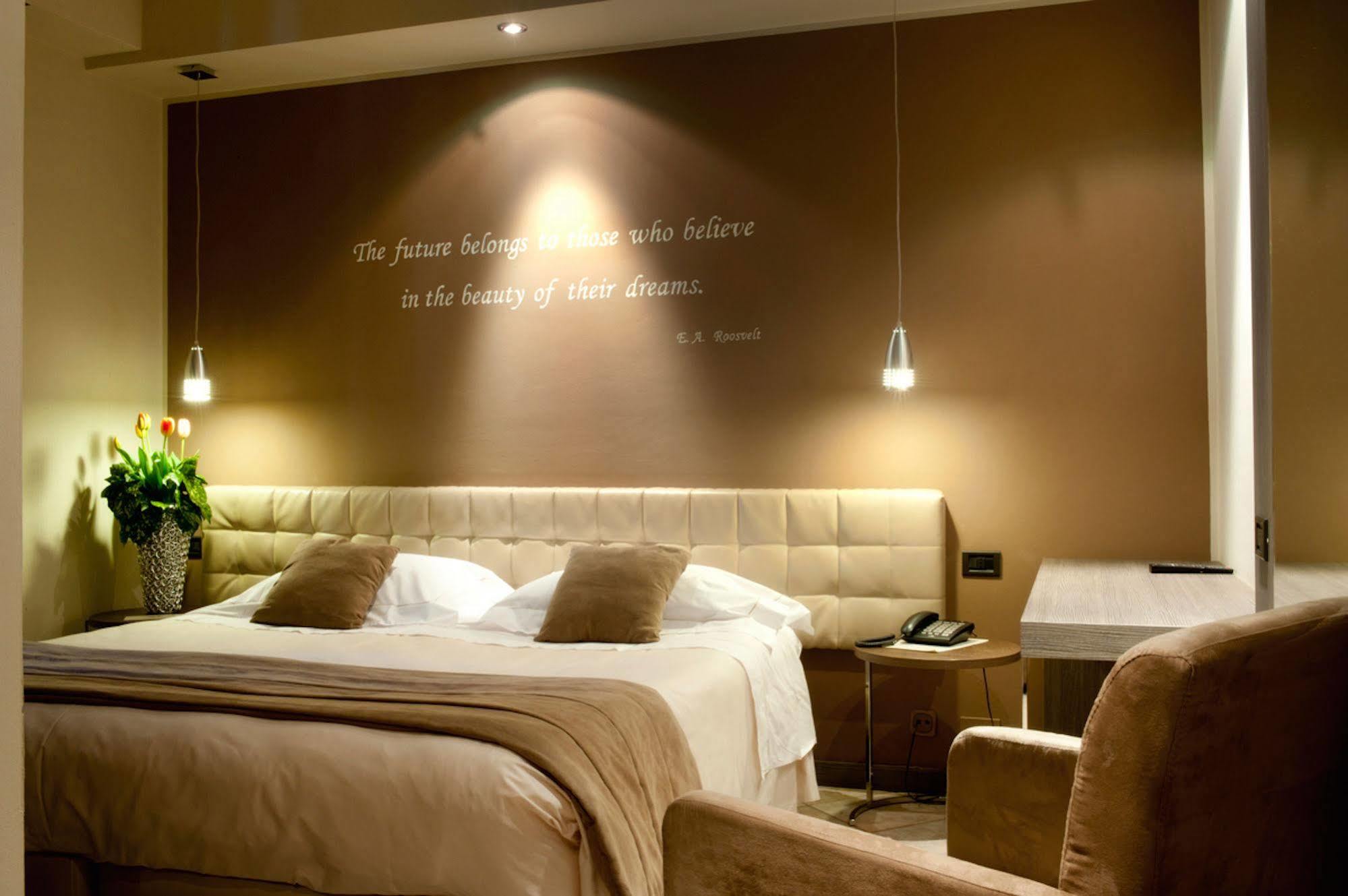 Hotel Due Pini Formigine Bagian luar foto